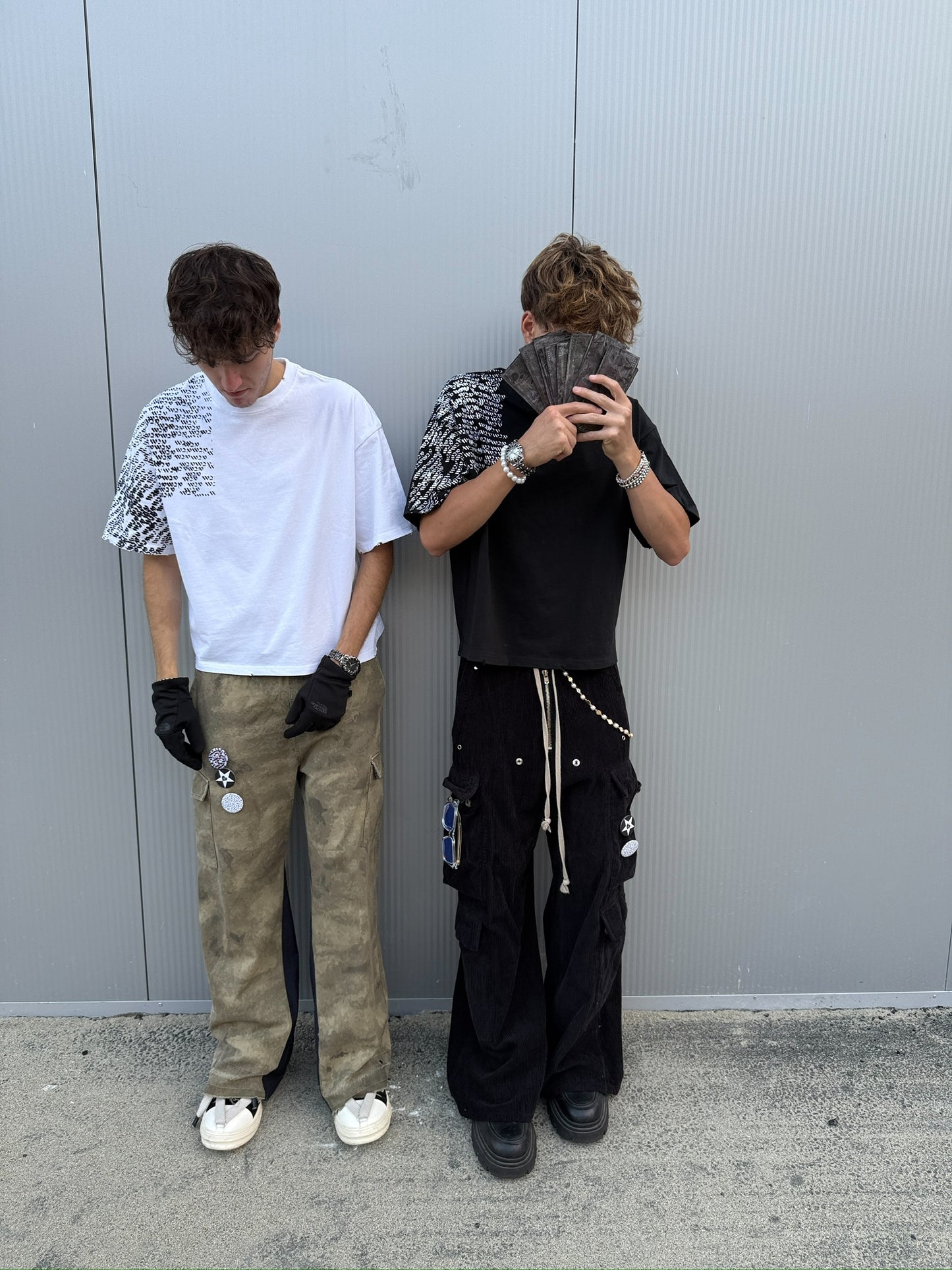 W2V tee